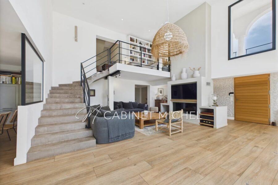 Maison à vendre à Roquefort-les-Pins — Vue parc & jardin — photo 4