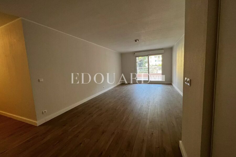 Appartement à vendre à Menton — Vue sur la ville — photo 3
