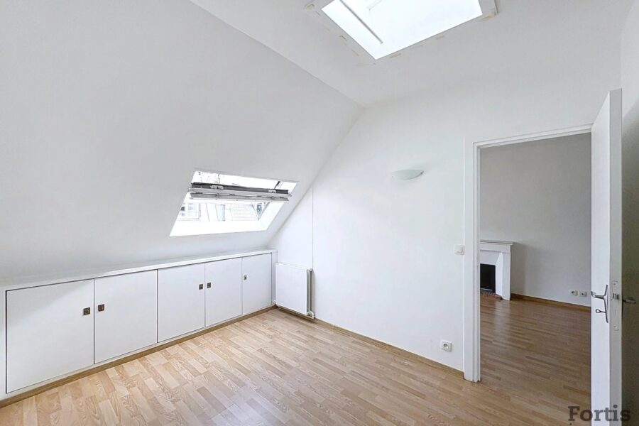 Appartement à vendre à Paris 8e arrondissement — Vue sur la ville — photo 13