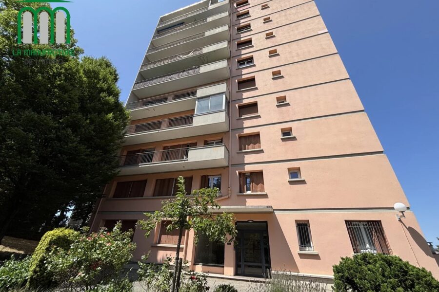 Appartement à vendre à Saint-Étienne — Vue sur la ville — photo 16