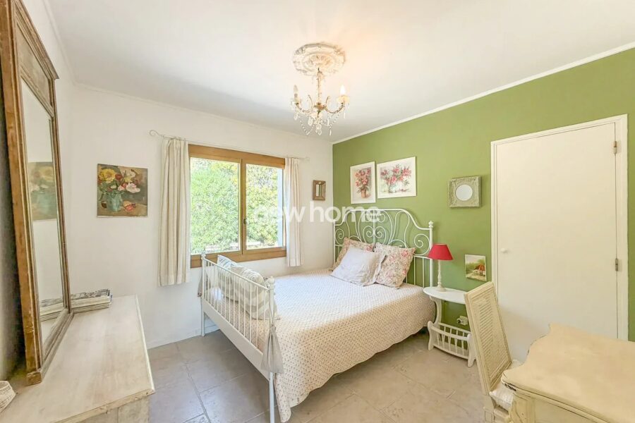 Maison à vendre à Saint-Raphaël — Vue mer — photo 15