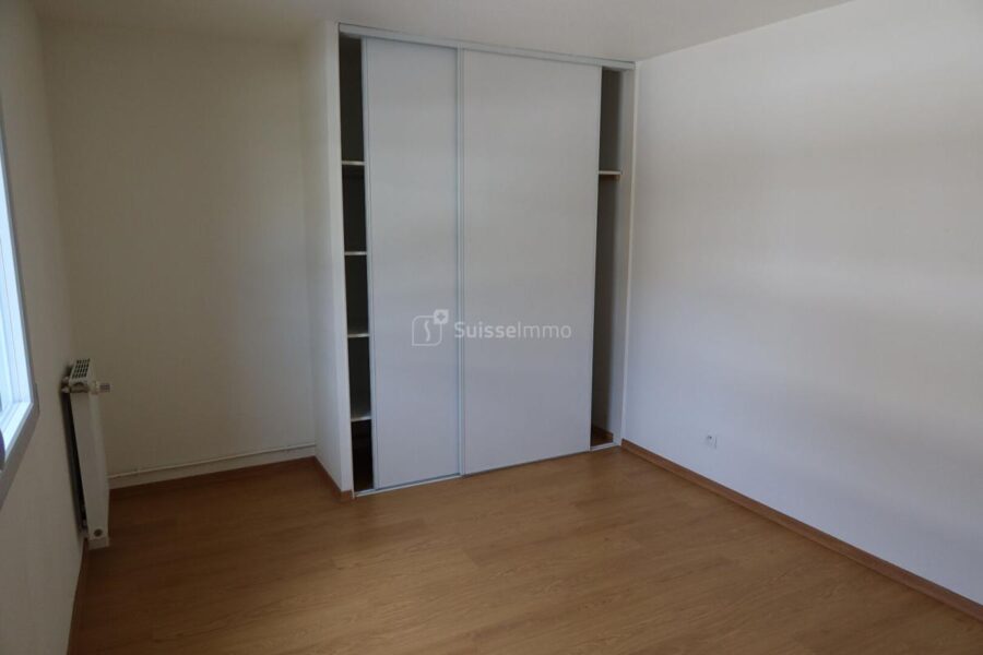 Appartement à vendre à Besançon — Vue sur la ville — photo 8