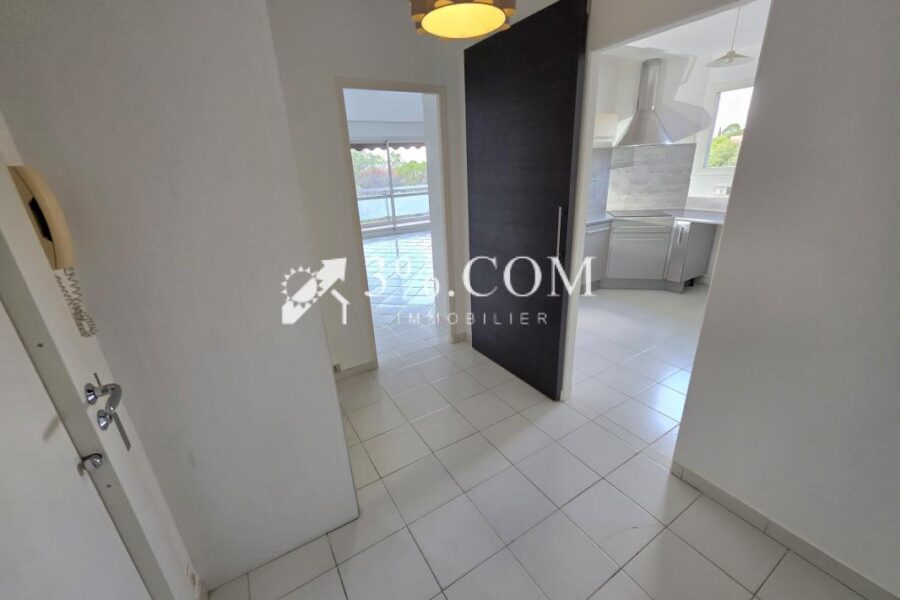 Appartement à vendre à Saint-Raphaël — Vue parc & jardin — photo 8