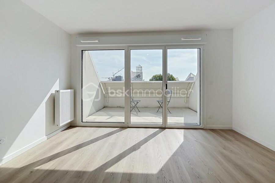 Appartement à vendre à Bordeaux — Vue sur la ville — photo 8