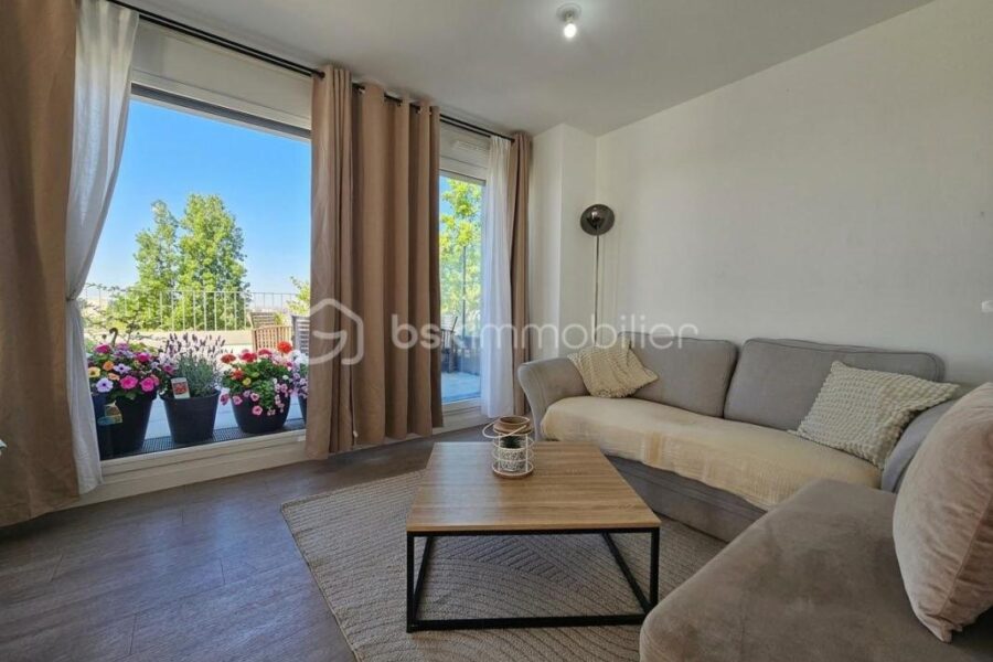 Appartement à vendre à Bobigny — Vue fleuve — photo 8