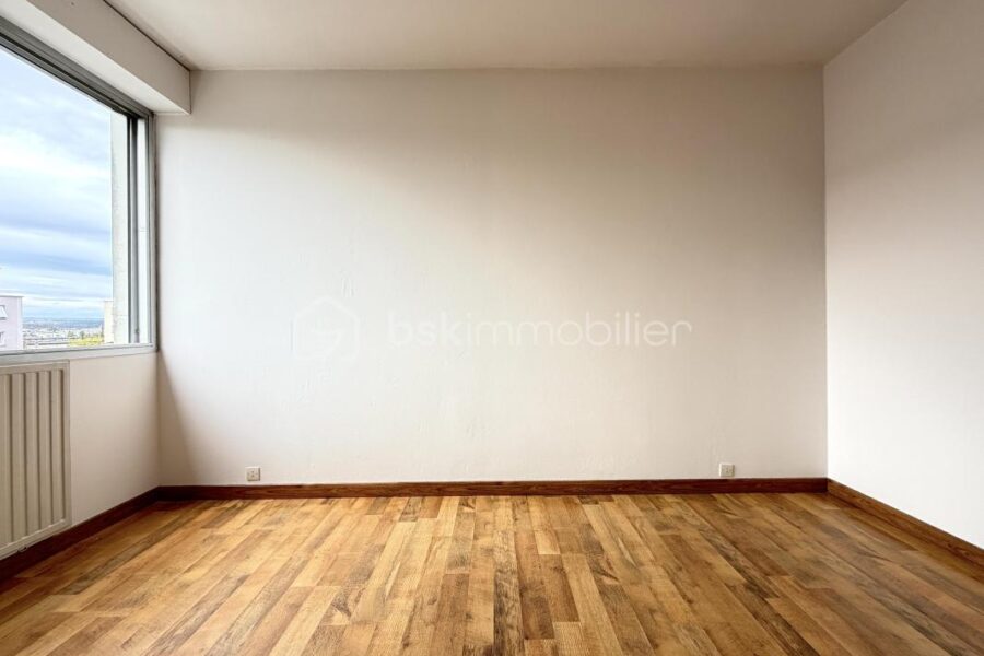 Appartement à vendre à Dijon — Vue sur la ville — photo 8