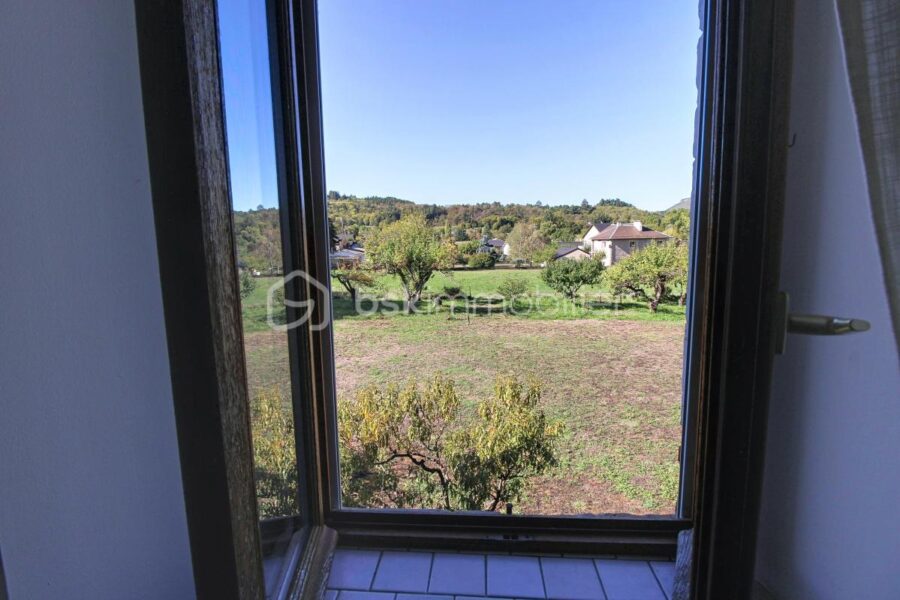 Maison à vendre à Saint-Jean-du-Bruel — Vue nature — photo 1