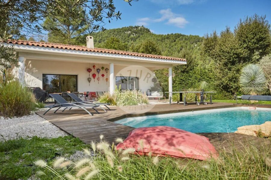 Maison à vendre à Cuges-les-Pins — Vue nature — photo 8