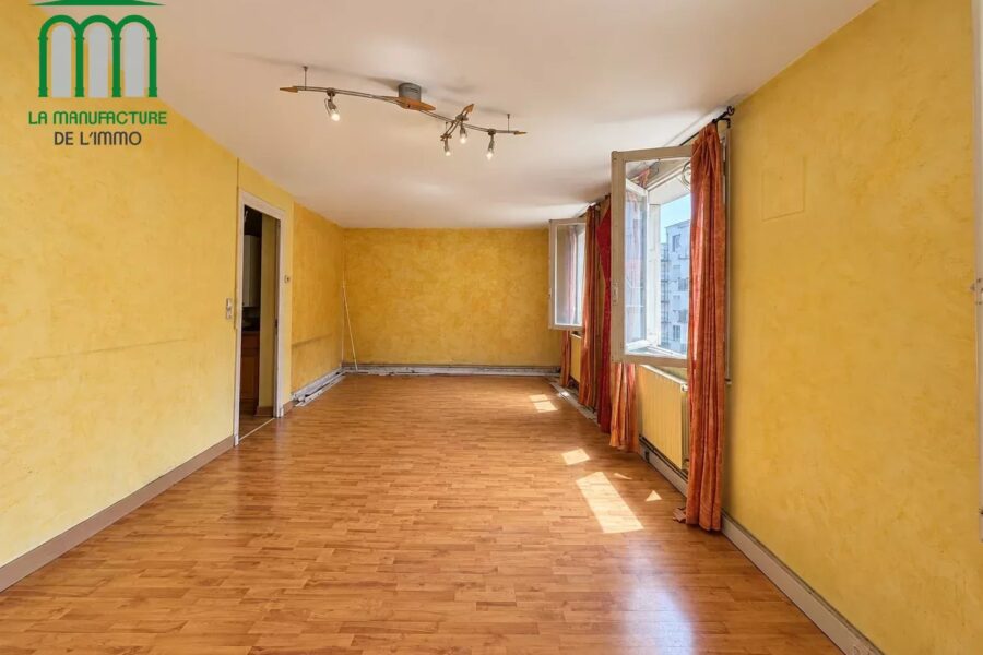 Appartement à vendre à Saint-Étienne — Vue sur la ville — photo 14