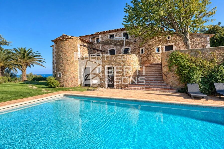 Maison à vendre à Théoule-sur-Mer — Vue mer — photo 6