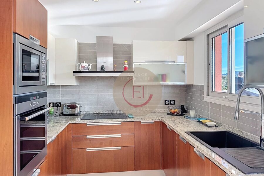 Appartement à vendre à Mandelieu-la-Napoule — Vue golf — photo 17