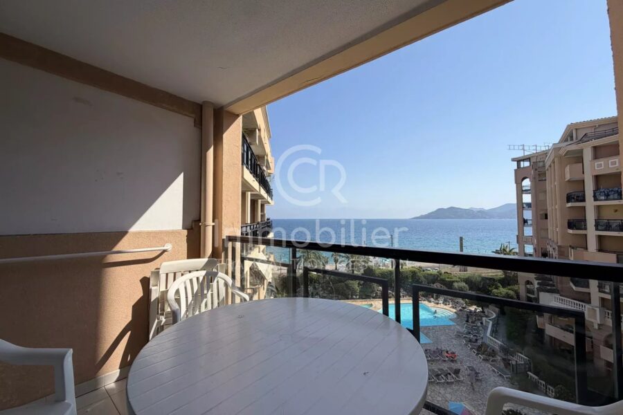 Appartement à vendre à Cannes — Vue mer — photo 1