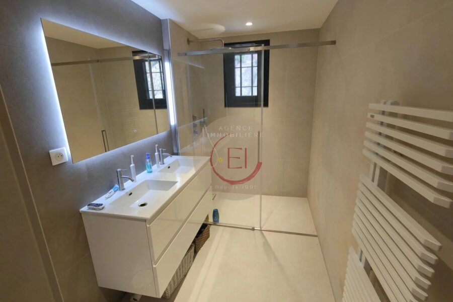 Maison à vendre à Mandelieu-la-Napoule — Vue montagne — photo 27