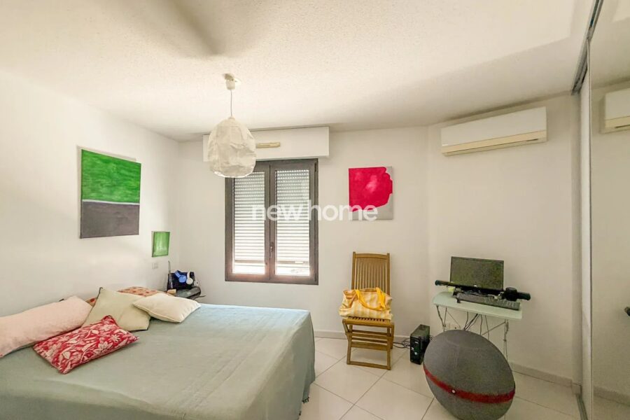 Appartement à vendre à Saint-Raphaël — Vue montagne — photo 12