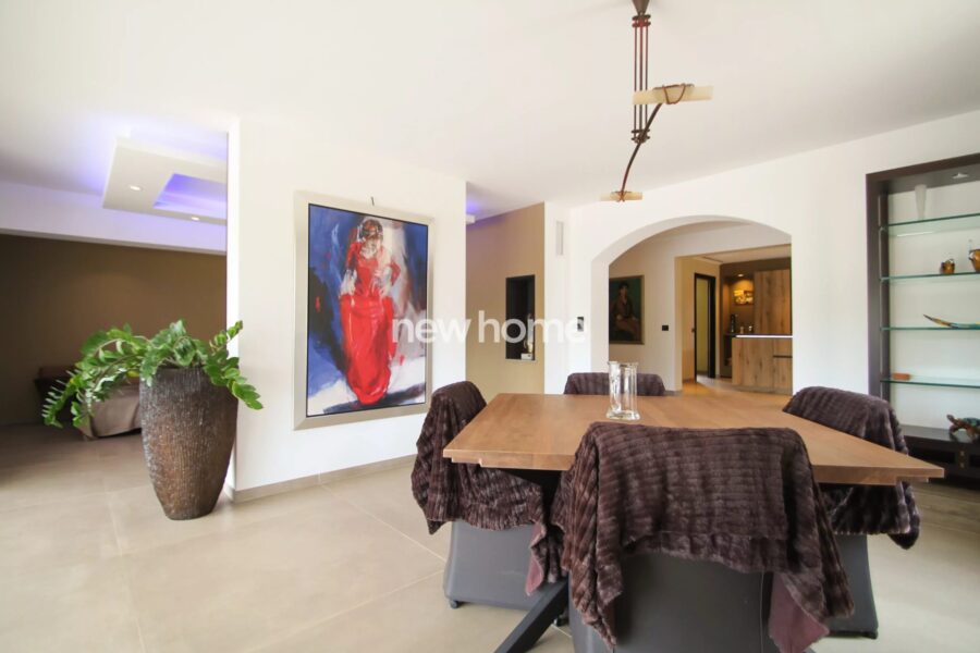 Maison à vendre à La Garde-Freinet — Vue montagne — photo 7