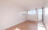 Appartement à vendre à Paris 15e arrondissement — Vue sur la ville — photo 8