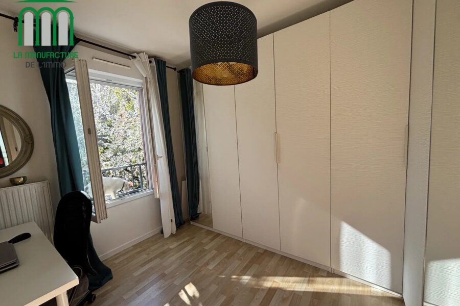 Maison à vendre à Saint-Étienne — Vue parc & jardin — photo 8