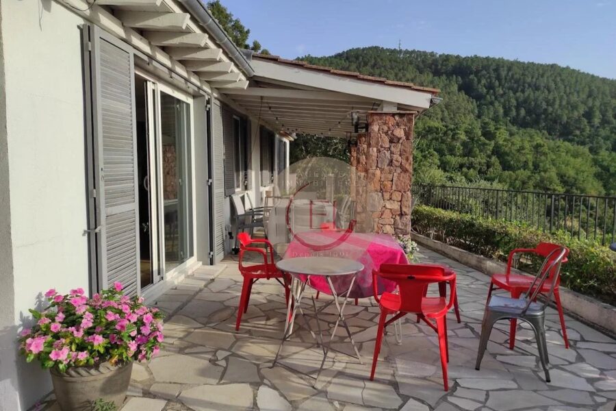 Maison à vendre à Mandelieu-la-Napoule — Vue montagne — photo 17
