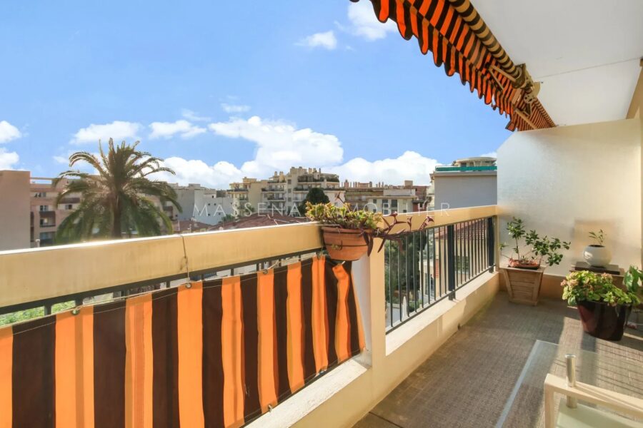 Appartement à vendre à Nice — Vue sur la ville — photo 6