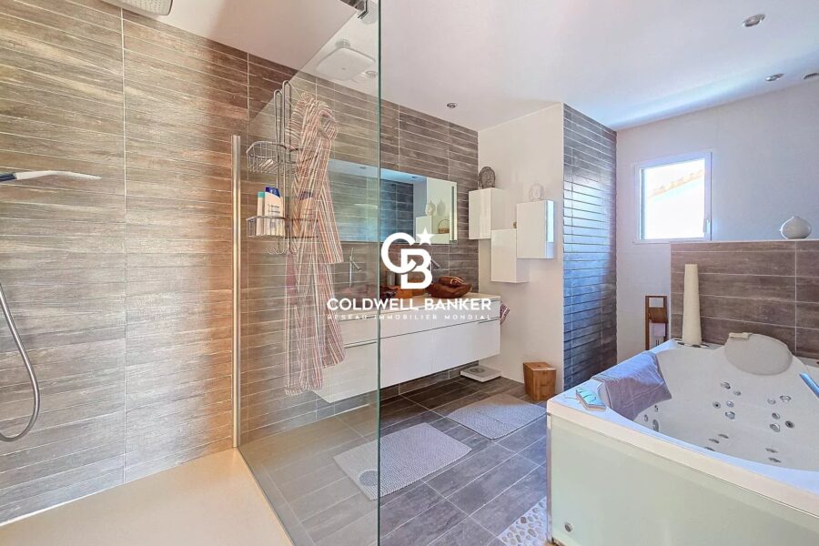 Maison à vendre à Nesmy — Vue golf — photo 8