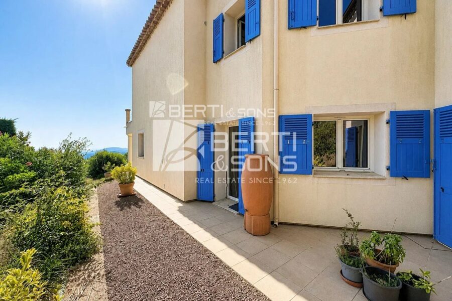 Maison à vendre à Mandelieu-la-Napoule — Vue mer — photo 18