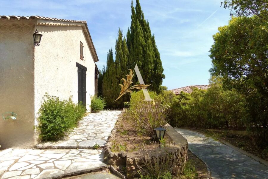 Maison à vendre à Sainte-Maxime — Vue mer — photo 5