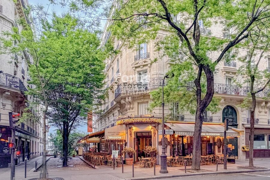 Appartement à vendre à Paris 18e arrondissement — Vue sur la ville — photo 19