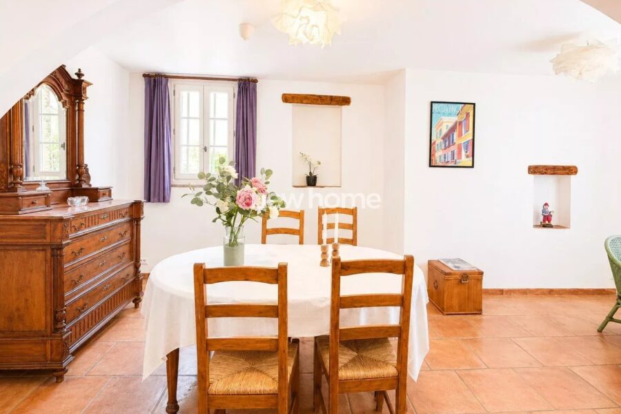 Maison à vendre à La Garde-Freinet — Vue sur la ville — photo 7