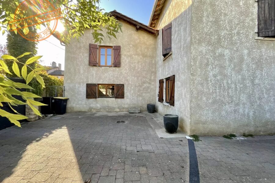 Maison à vendre à Fareins — Vue parc & jardin — photo 2