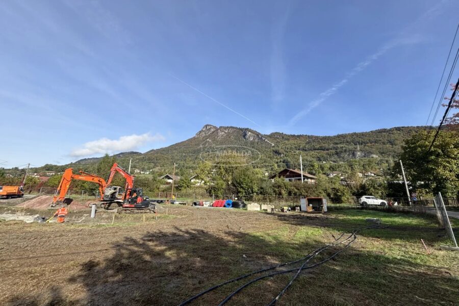 Terrain à vendre à Thyez — Vue montagne — photo 1