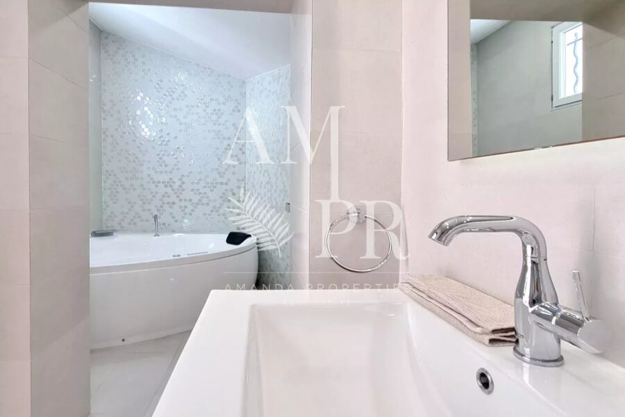 Maison à vendre à Cannes — Vue parc & jardin — photo 13