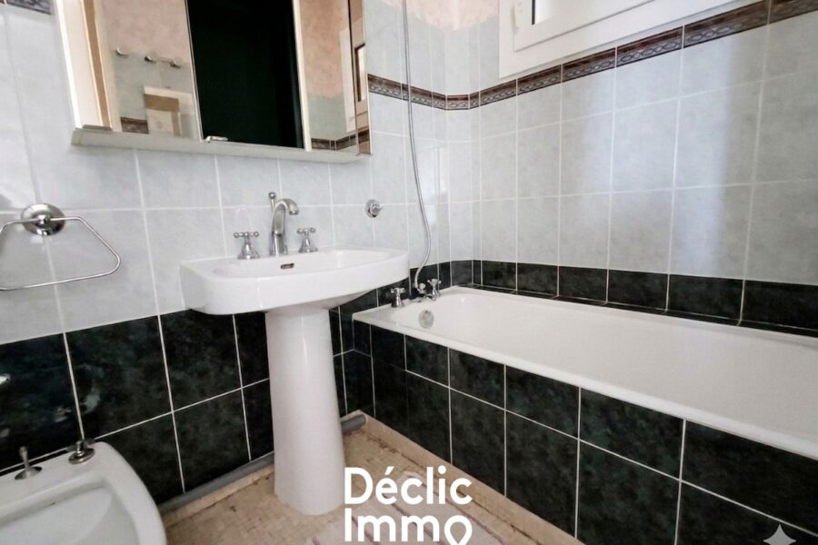 Appartement à vendre à Les Sables-d&rsquo;Olonne — Vue mer — photo 7