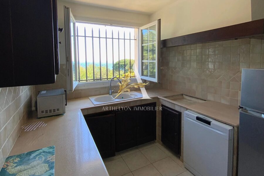 Maison à vendre à Sainte-Maxime — Vue mer — photo 18