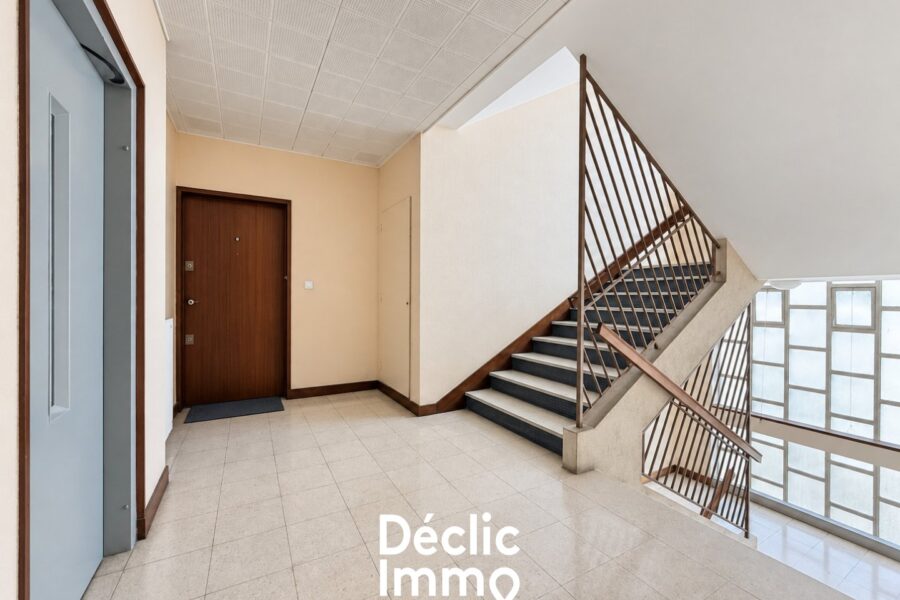 Appartement à vendre à Poitiers — Vue sur la ville — photo 14