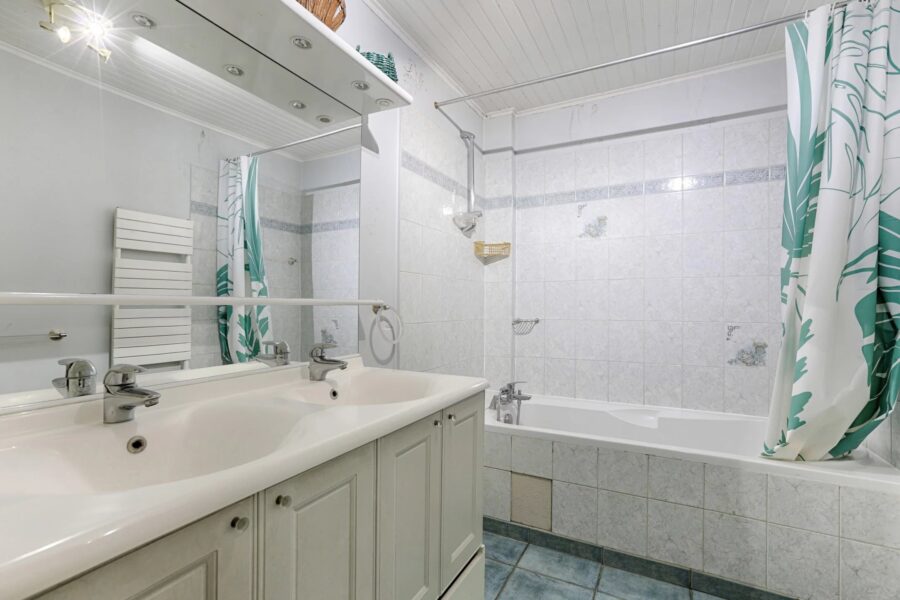 Appartement à vendre à Paris 15e arrondissement — Vue sur la ville — photo 19