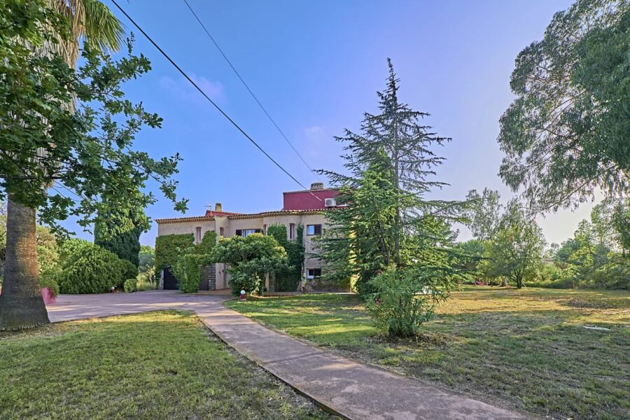 Maison à vendre à La Londe-les-Maures — Vue parc & jardin — photo 36