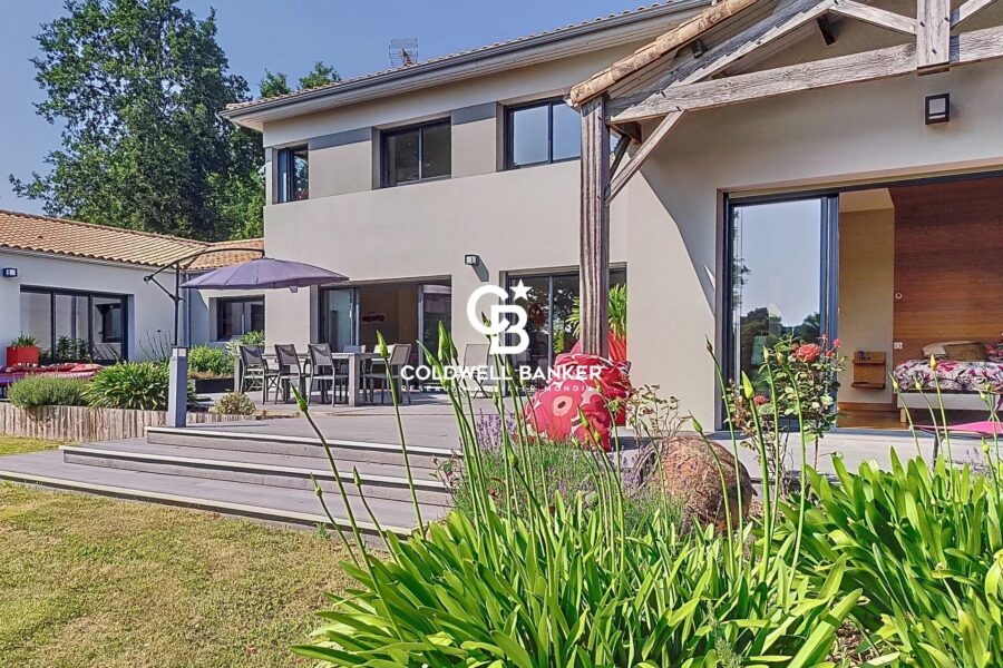 Maison à vendre à Nesmy — Vue golf — photo 6