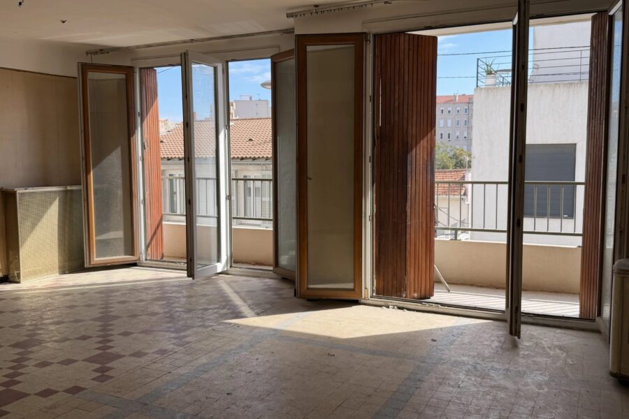Appartement à vendre à Marseille 7e arrondissement — Vue montagne — photo 4