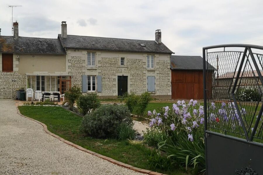 Maison à vendre à Nueil-sous-Faye — Vue nature — photo 2