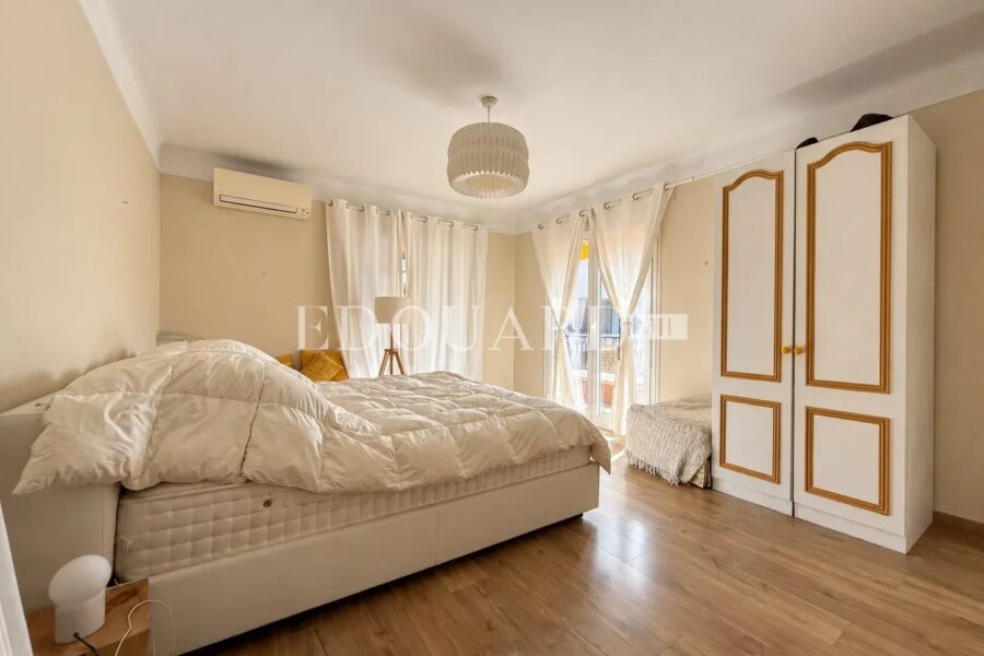 Appartement à vendre à Roquebrune-Cap-Martin — Vue montagne — photo 4