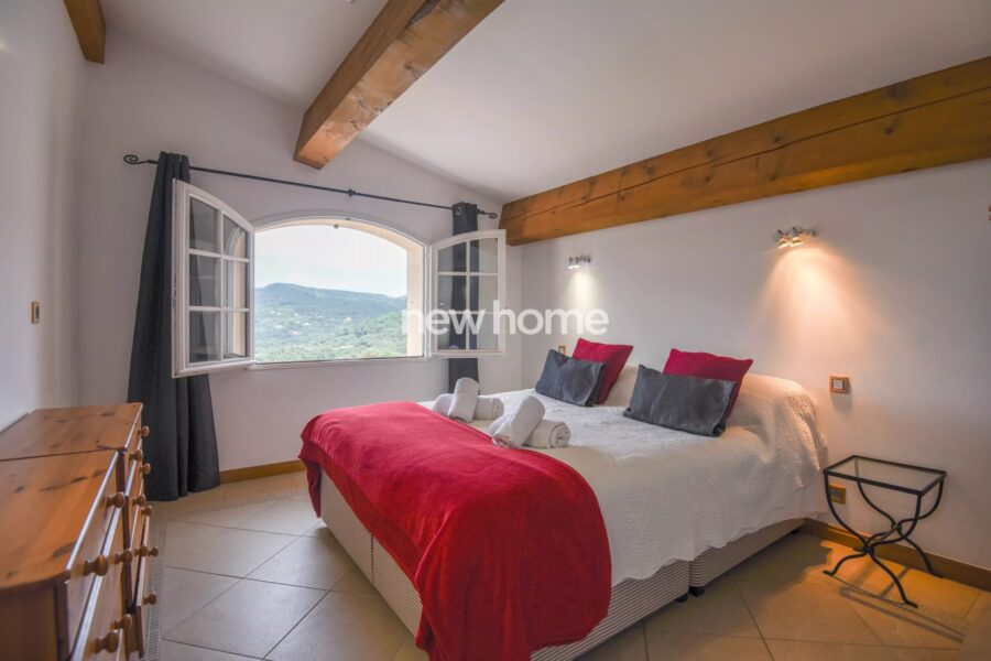 Maison à vendre à Les Adrets-de-l&rsquo;Estérel — Vue mer — photo 14