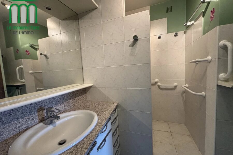 Appartement à vendre à Saint-Étienne — Vue sur la ville — photo 11