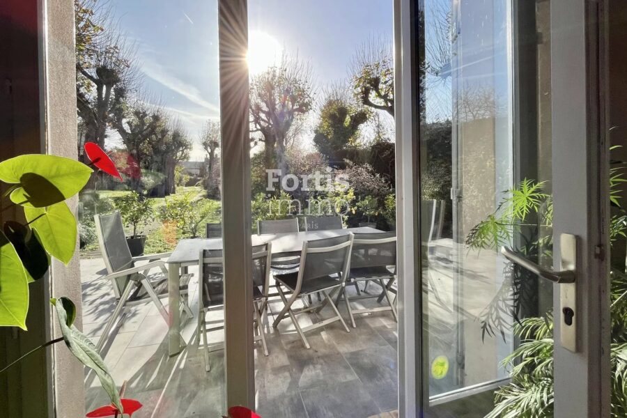 Maison à vendre à Saintry-sur-Seine — Vue parc & jardin — photo 30