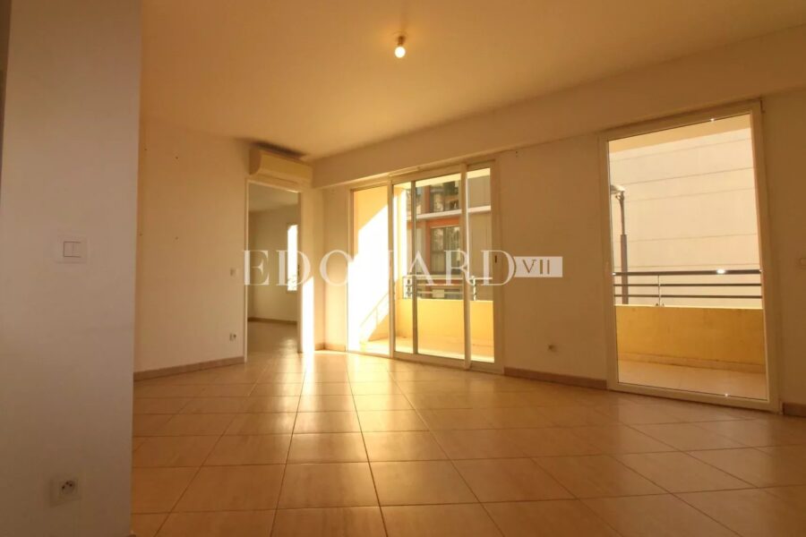 Appartement à vendre à Roquebrune-Cap-Martin — Vue sur la ville — photo 2