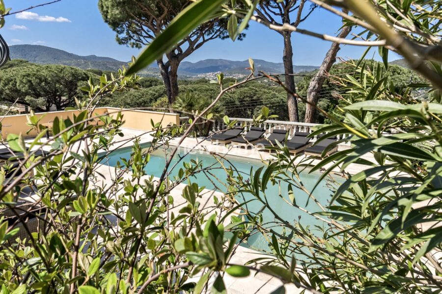 Maison à vendre à Sainte-Maxime — Vue montagne — photo 4