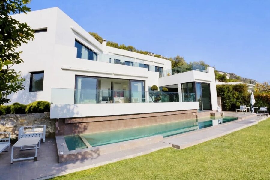 Maison à vendre à La Turbie — Vue mer — photo 2