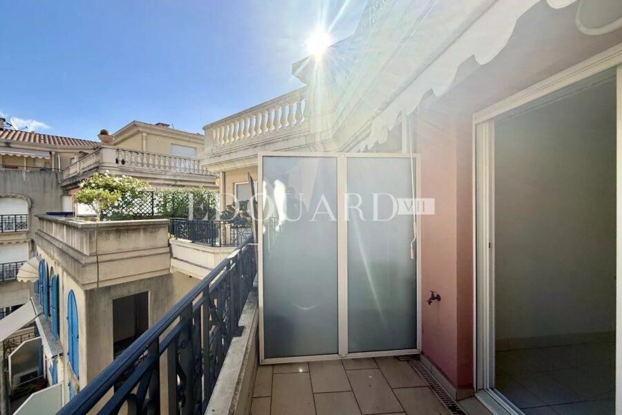 Appartement à vendre à Menton — Vue sur la ville — photo 4