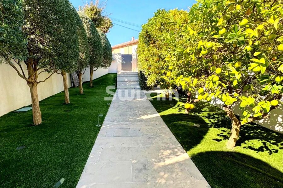 Maison à vendre à Saint-Tropez — Vue mer — photo 17