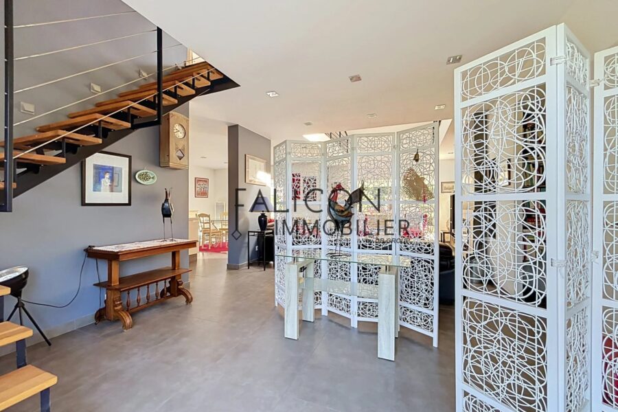 Maison à vendre à La Celle — Vue montagne — photo 3