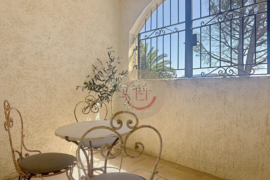 Maison à vendre à Les Adrets-de-l&rsquo;Estérel — Vue mer — photo 19